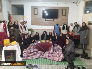 برپایی نمایشگاه یلدایی (چله شو) در آموزشکده فنی و حرفه ای دختران بابل 
 2
