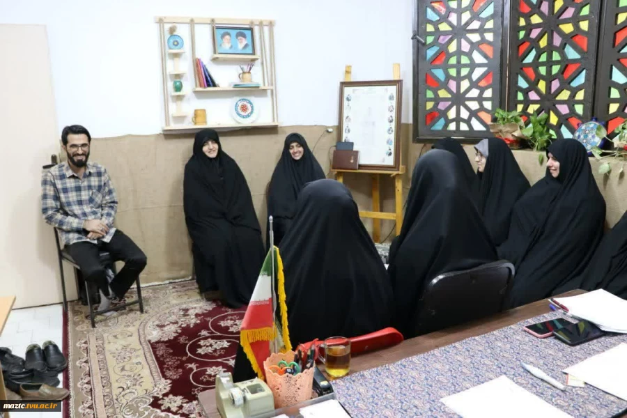 بازدید مسئولین بسیج دانشجویی شهرستان بابل از پایگاه بسیج دانشجویی آموزشکده فنی و حرفه ای دختران بابل 5