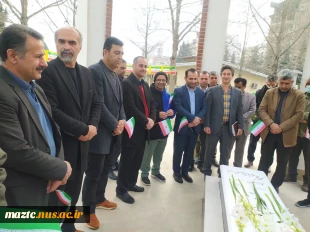 برگزاری مراسم غبار روبی،  عطر افشانی و گل آرائی مزار شهید خوشنام در دانشگاه ملی مهارت استان مازندران  4
