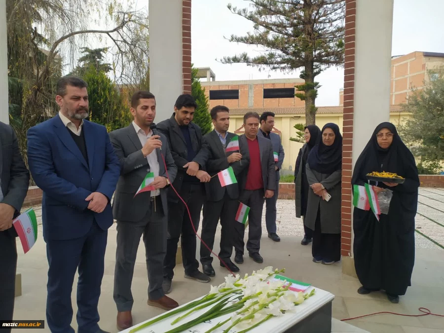 برگزاری مراسم غبار روبی،  عطر افشانی و گل آرائی مزار شهید خوشنام در دانشگاه ملی مهارت استان مازندران  7