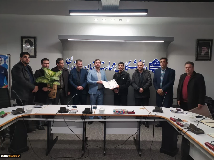مراسم تقدیر و تجلیل از دانشجوی مدال آور دانشگاه ملی مهارت استان مازندران در مسابقات کشتی جهانی، جهان پهلوان عباس ابراهیم‌زاده 7
