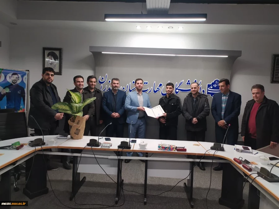 مراسم تقدیر و تجلیل از دانشجوی مدال آور دانشگاه ملی مهارت استان مازندران در مسابقات کشتی جهانی، جهان پهلوان عباس ابراهیم‌زاده 8