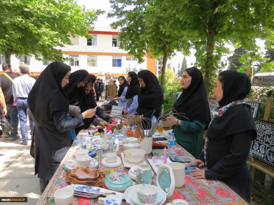 در حاشیه برگزاری همایش یک روزه حوزه معاونت فرهنگی و دانشجویی صورت گرفت، افتتاح اولین بازارچه دست‌ساخته‌های دانشجویان دانشکده‌های ۱۲‌گانه استان مازندران با حضور دکتر میر معینی 9