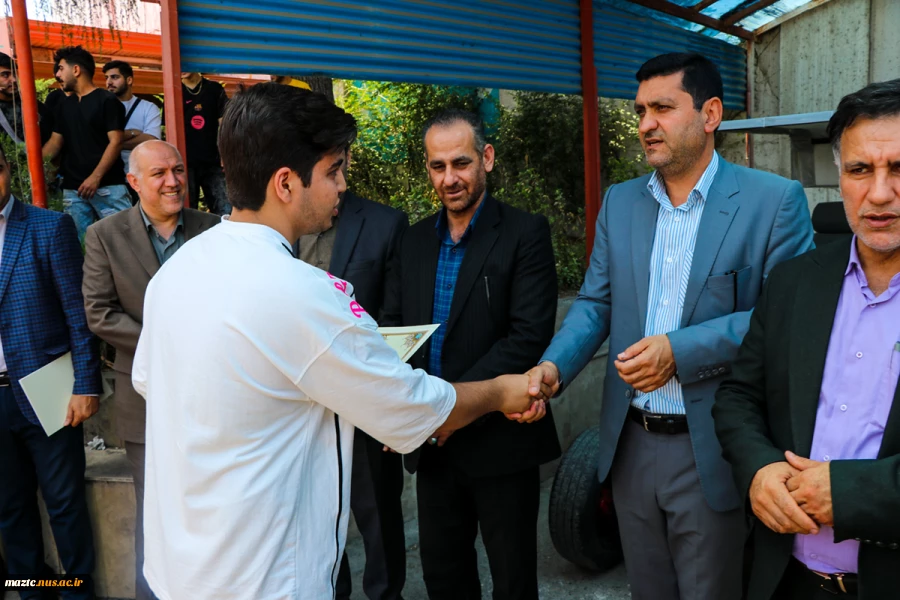 رونمایی از مینی‌خودرو شهری در دانشکده ملی مهارت شماره 2 ساری 9