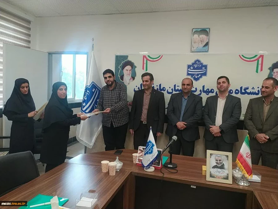 نشست شورای اداری دانشکده ملی مهارت نوشهر و تقدیر از کارکنان این دانشکده با حضور رئیس دانشگاه ملی مهارت مازندران  8