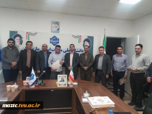 نشست شورای اداری دانشکده ملی مهارت نوشهر و تقدیر از کارکنان این دانشکده با حضور رئیس دانشگاه ملی مهارت مازندران  10
