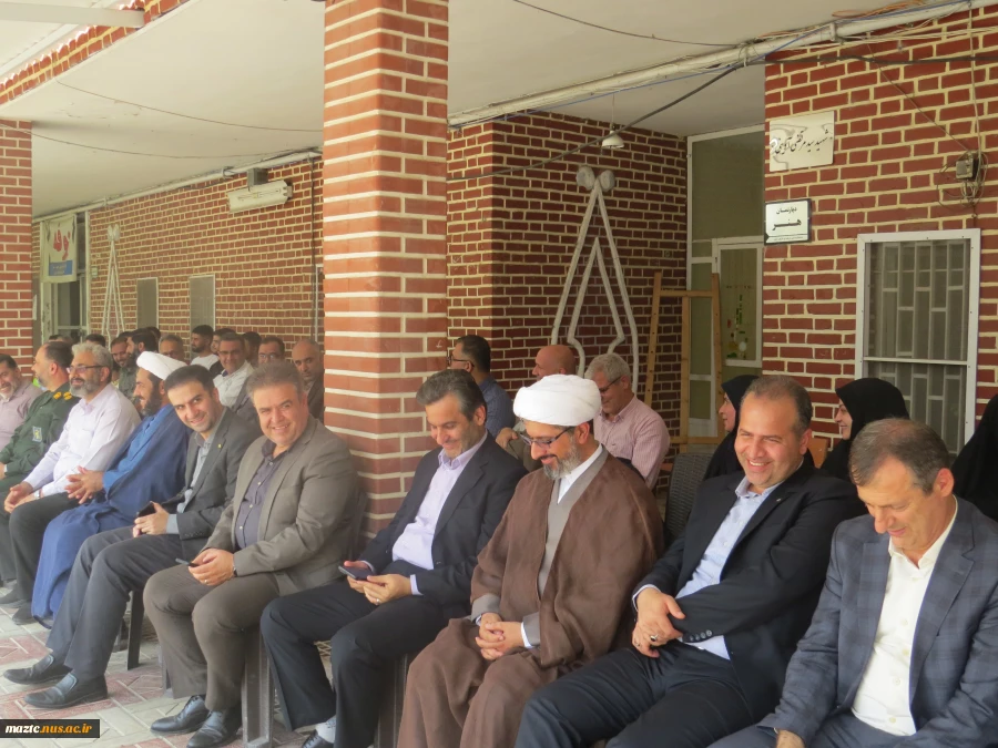 در چهارمین روز از هفته دولت و مصادف با روز کارمند صورت گرفت
مراسم کلنگ‌زنی تأسیس یادمان شهید خوشنام در دانشکده ملی مهارت دختران بابل  2