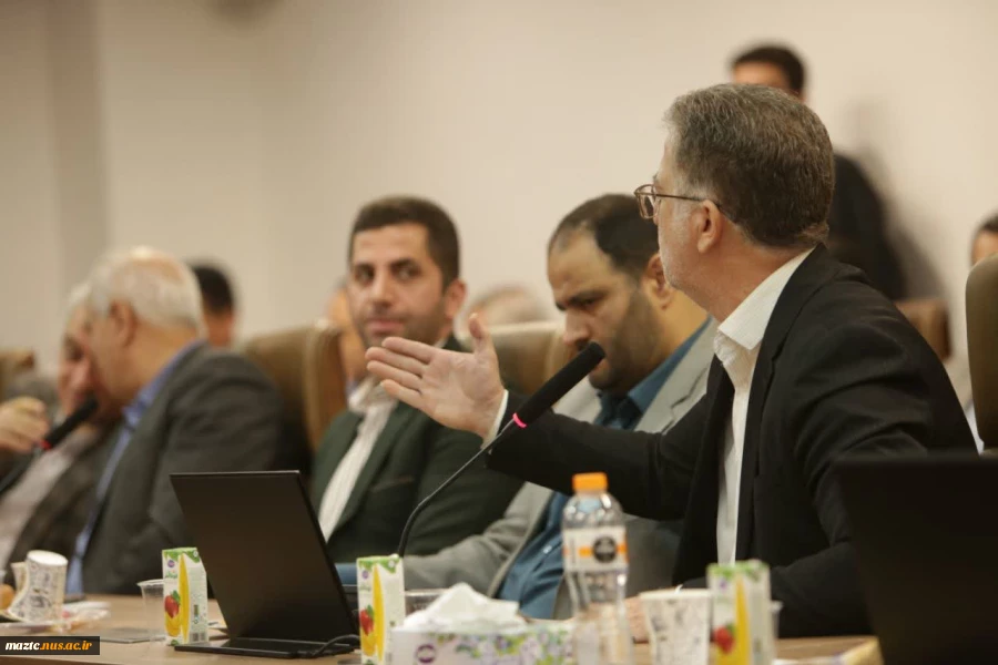 در نشست مشترک معاون علمی، فناوری و اقتصاد دانش‌بنیان رئیس‌جمهور با روسای دانشگاه‌ها و نخبگان علمی مطرح شد
رئیس دانشگاه ملی مهارت مازندران خواستار نوسازی تجهیزات کارگاهی شد و از رویکرد جوان‌گرایانه استاندار حمایت کرد 2