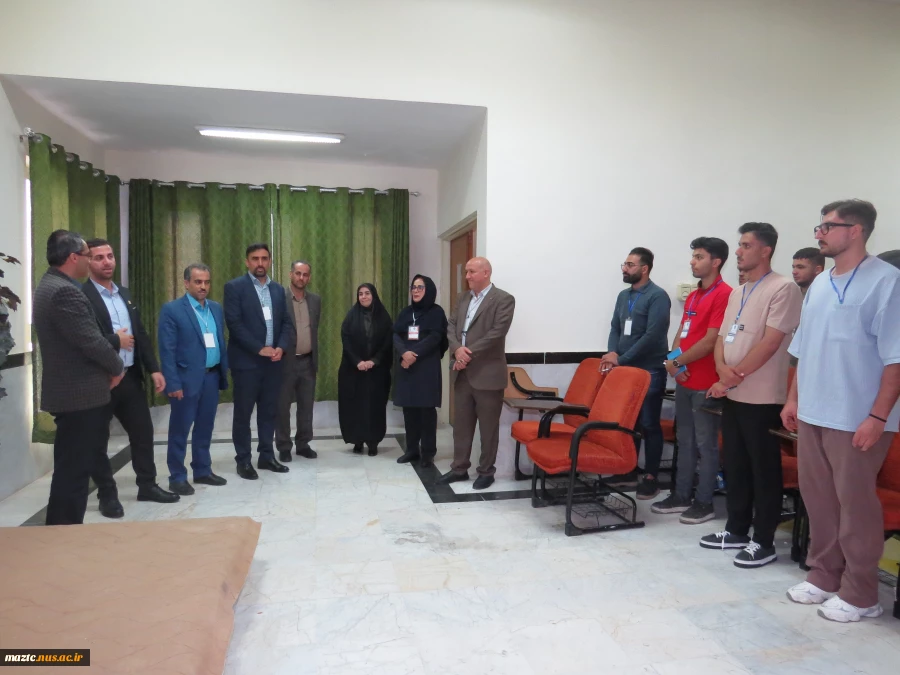 بازدید دکتر نعمت‌اله عسکری، رئیس دانشگاه ملی مهارت مازندران، از کارگاه‌های تخصصی در دومین روز همایش پیشگیری از اعتیاد و مصرف مواد مخدر 7