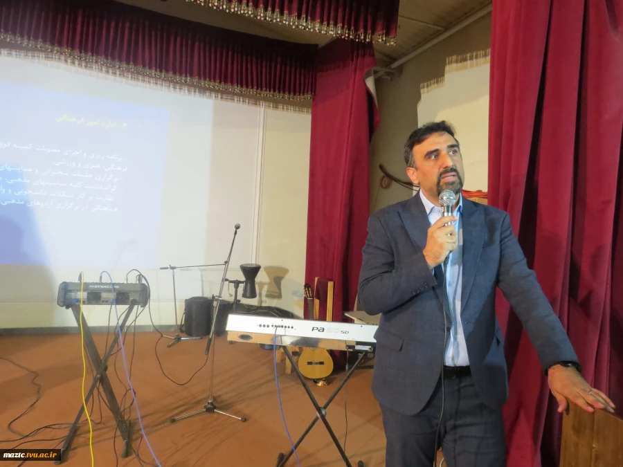 آیین استقبال باشکوه از دانشجویان نوورود در دانشکده ملی مهارت امام محمد باقر (ع) ساری 2