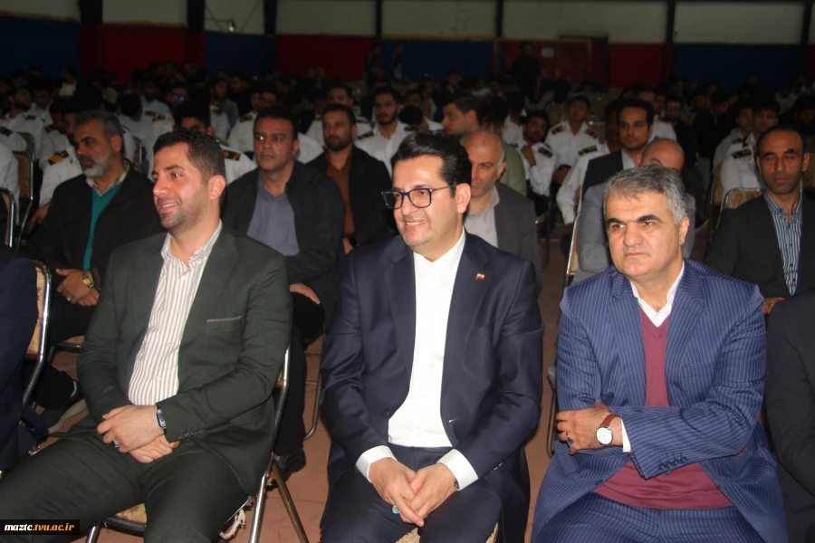 مراسم روز دانشجو شهرستان محمودآباد با حضور معاون تشریفات نهاد ریاست جمهوری به میزبانی دانشکده ملی مهارت محمودآباد برگزار شد 8