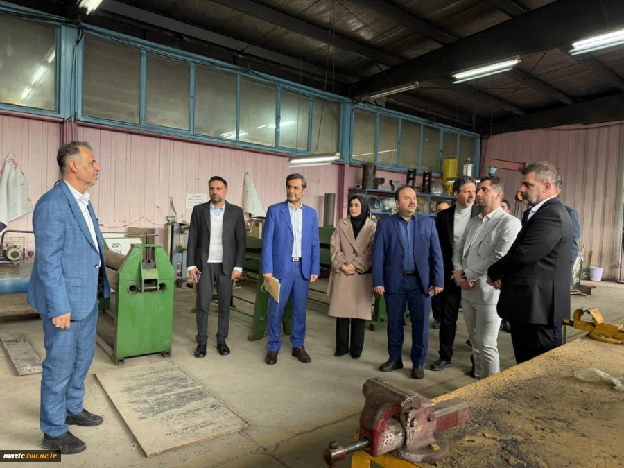 آئین گرامیداشت هفته پژوهش و تجلیل از برگزیدگان علمی در دانشگاه ملی مهارت مازندران با حضور معاونت پژوهش و فناوری دانشگاه ملی مهارت  8