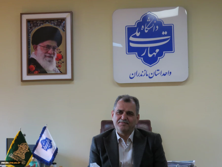 جناب دکتر امیر حیاتی 2