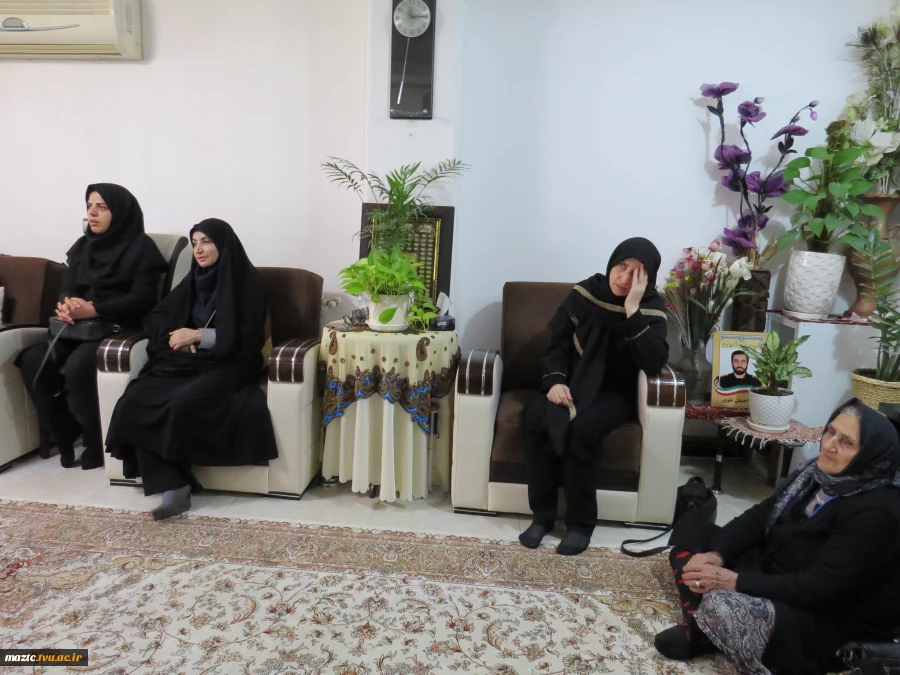 دیدار صمیمانه سرپرست دانشگاه ملی مهارت مازندران با خانواده شهیدان امیرحسین مهدوی و احسان تقوی 9
