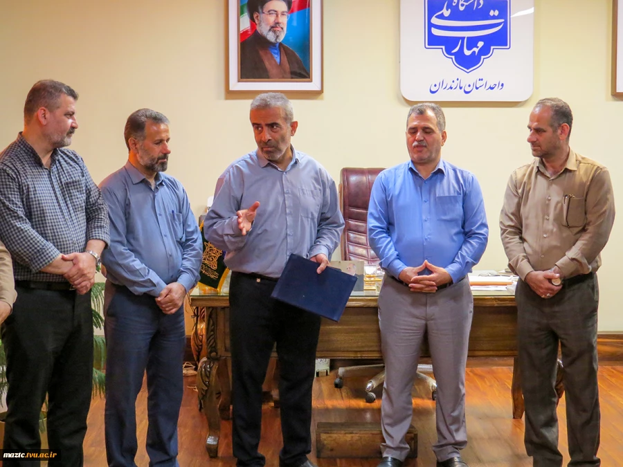 تقدیر از آزاده سرافراز دانشگاه به‌مناسبت سالروز بازگشت آزادگان 4
