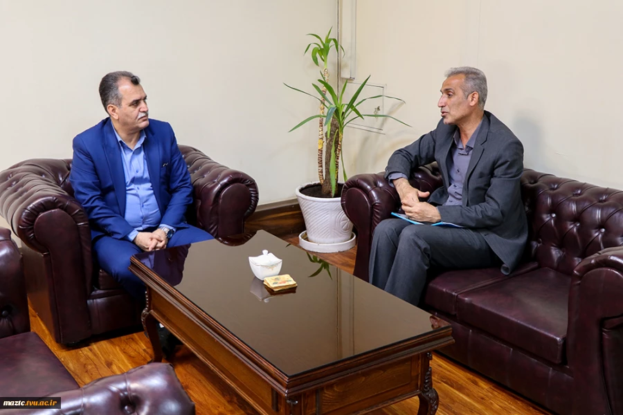 دیدار مسئول بازریابی اداره پست مازندران با سرپرست دانشگاه ملی مهارت استان 3